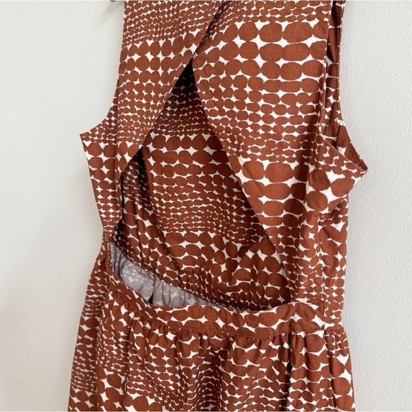WHIT • Dockside Dress in Abstract Brown/White Print - Picture 10 of 15